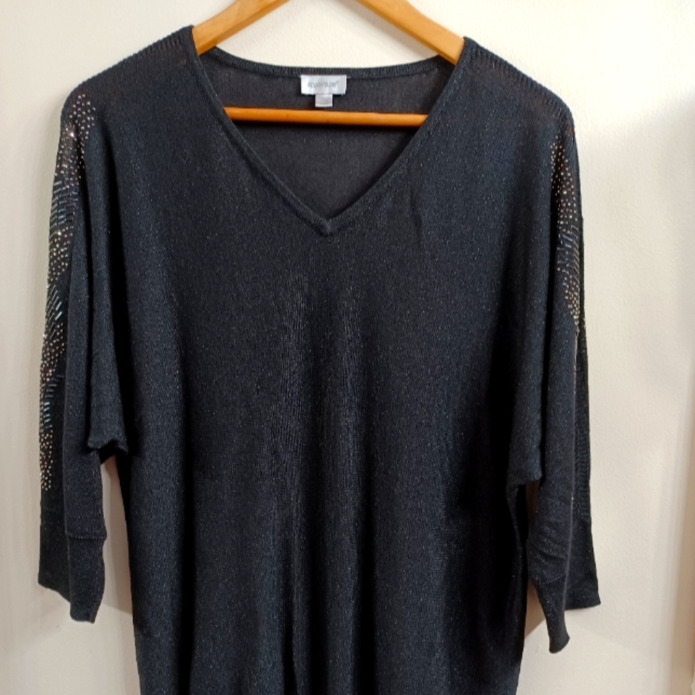 NWOT Avenue Black Sweater size large